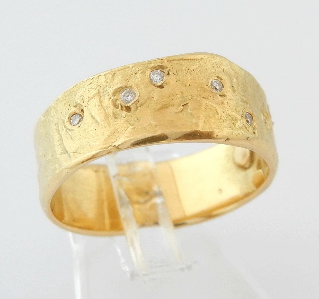 Brede 14 Karaat Gouden Ring met 9 - Juwelenwereld