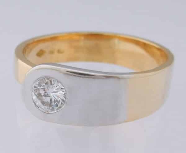 Zware 18 karaat Gouden Ring grote 0.50crt Briljant Diamant - Afbeelding 3